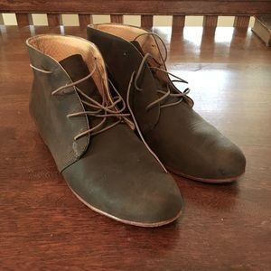 Nisolo Ankle Boot in Oak